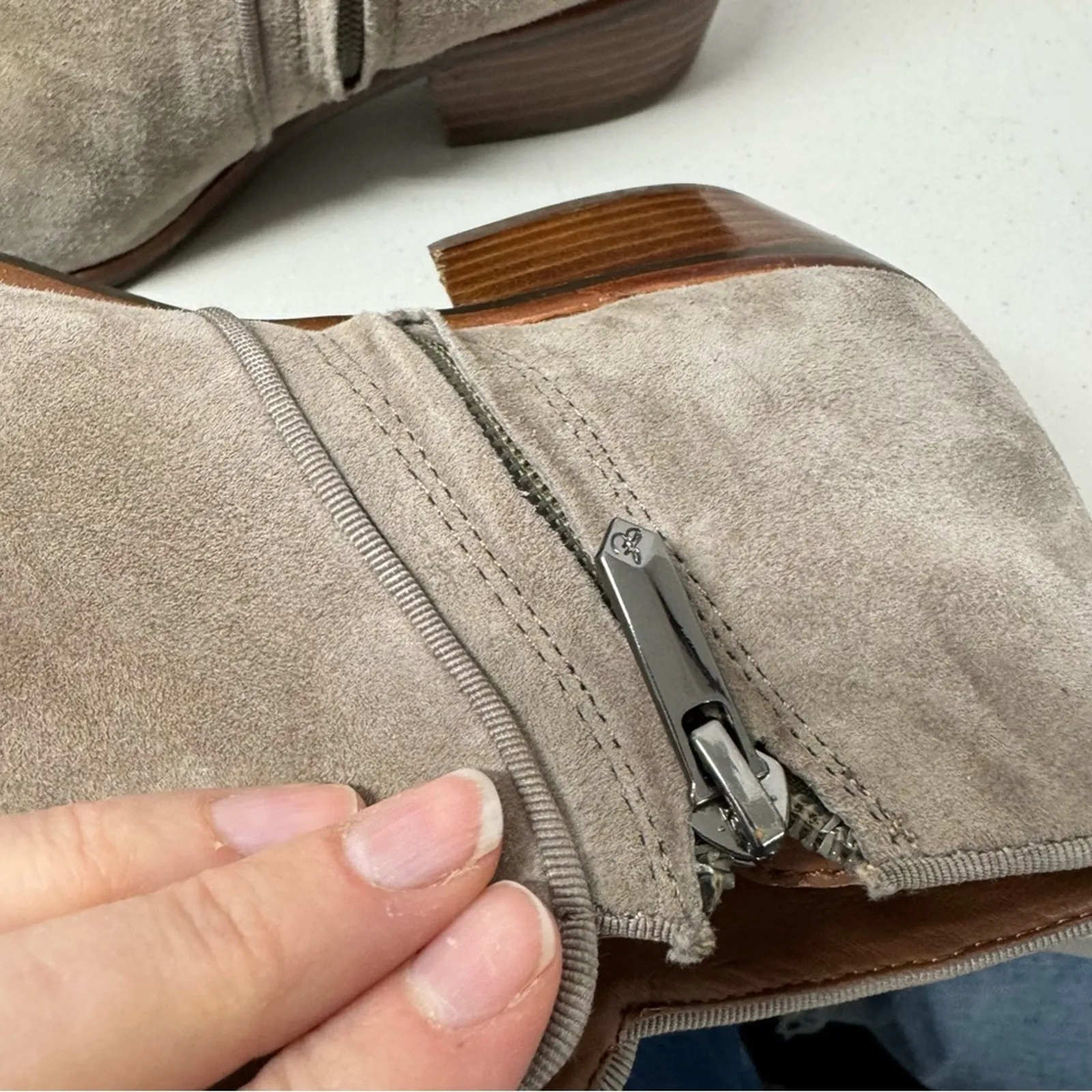 Sam Edelman Beige Leather Ankle Boots Women's 6 Booties Fall Classic Boho Shoes - Image 7