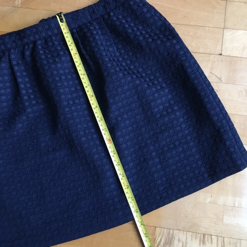 Katherine Barclay Mini Skirt, Abstract, Mod, Classic Navy Blue, Gold, Size 14 - Image 11