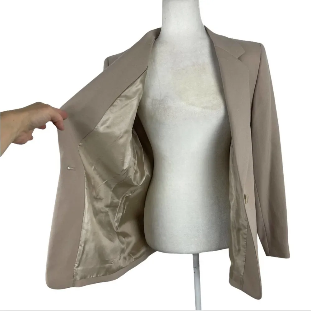Pendleton  Virgin Wool Single Button Blazer Sz 14P - Image 8