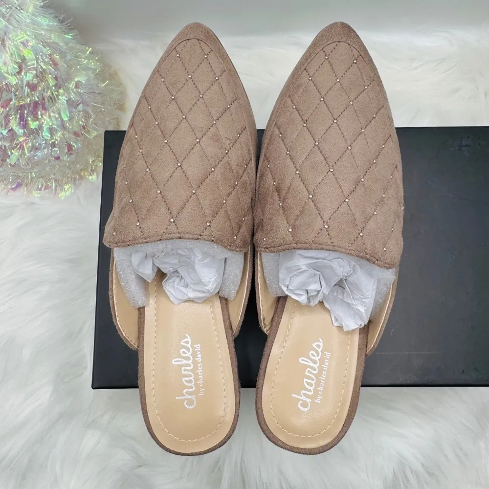 CHARLES BY CHARLES DAVID Este Quilted Microsuede Mule Flats Taupe size 8 - Image 5