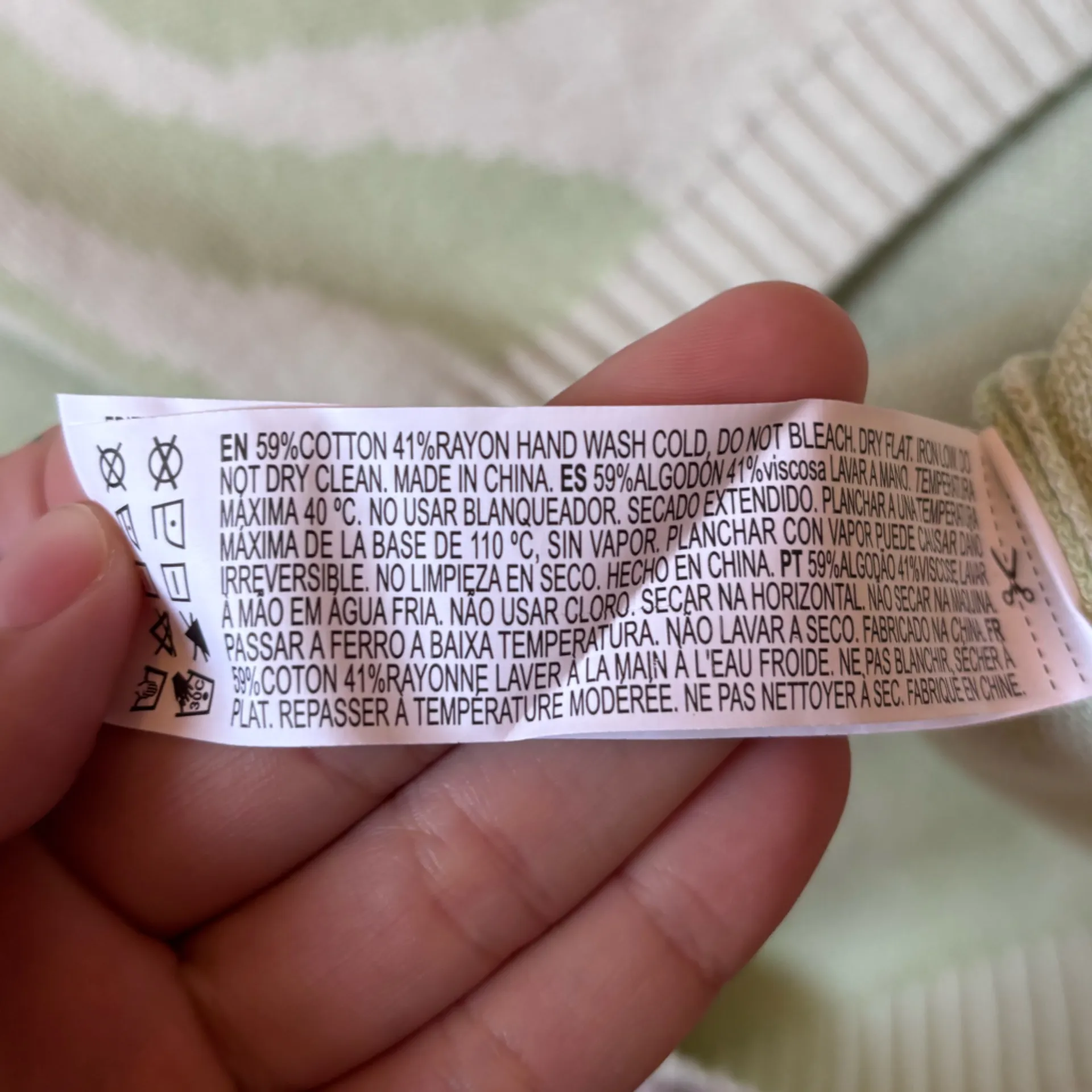 Green and Cream Patterned Sweater - Image 3