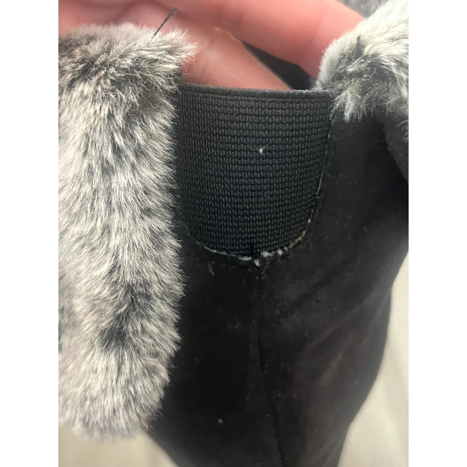 Life style Black woman Size 9 Faux Suede Wedge Boots Faux Fur Trim Zip Up - Image 6