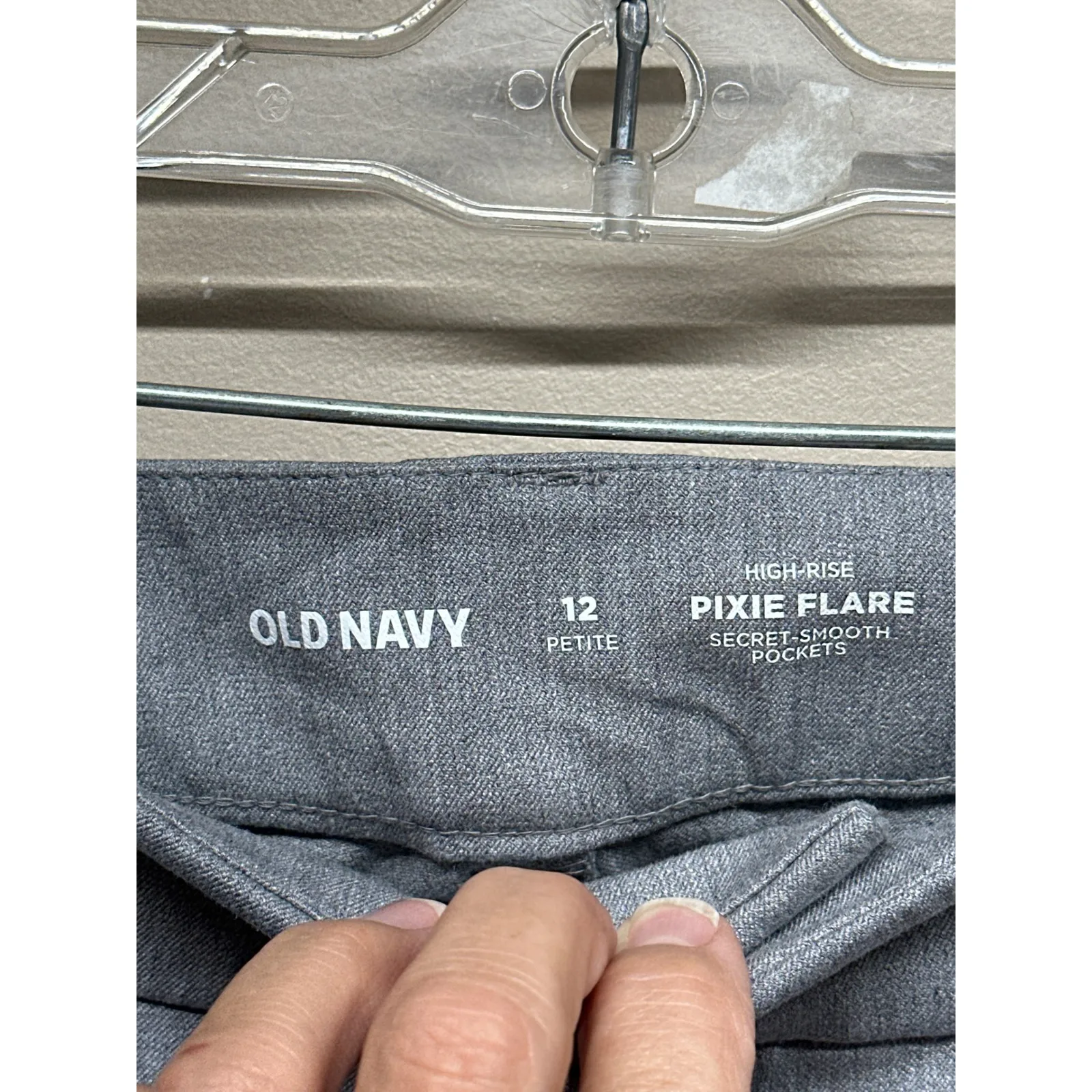 Old Navy High Rise Pixie Flare Secret Smooth Pockets Pants Gray Size 12 Petite - Image 3