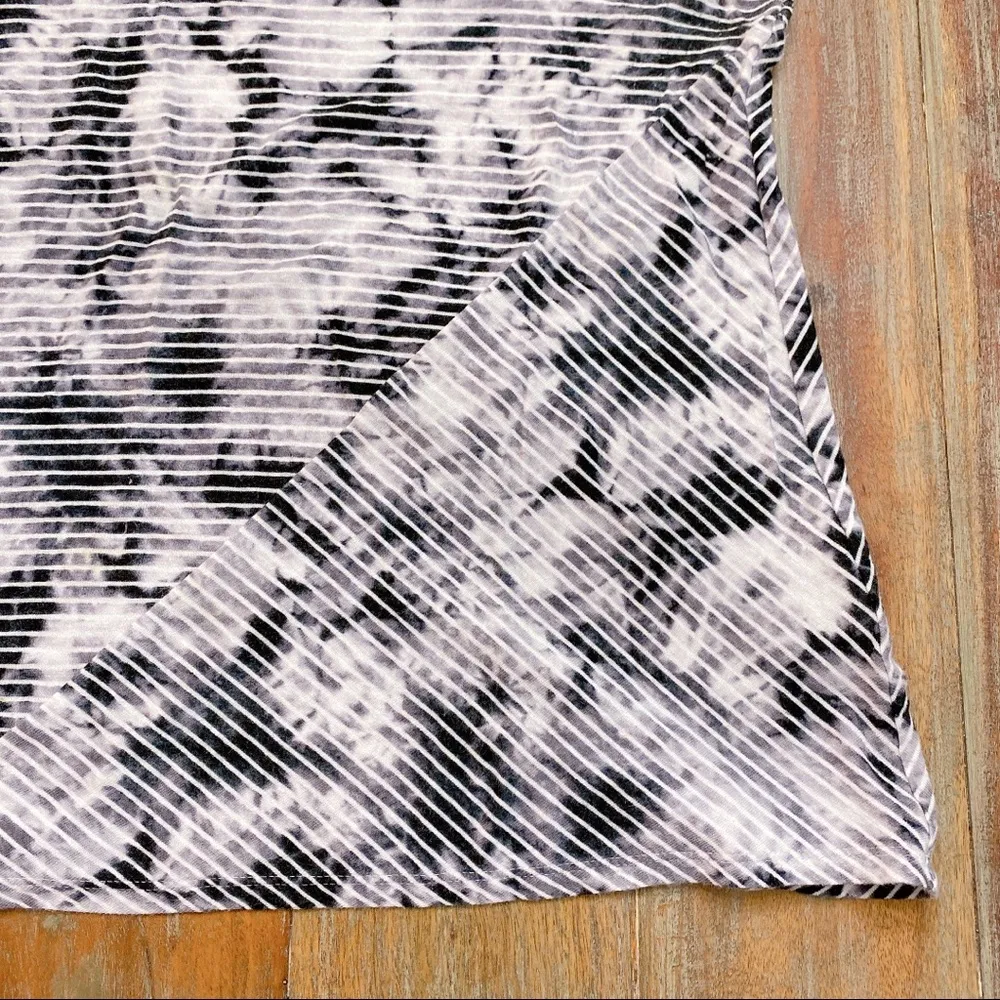 PureJill Black & White Scoop Neck Tee Size Large - Image 2