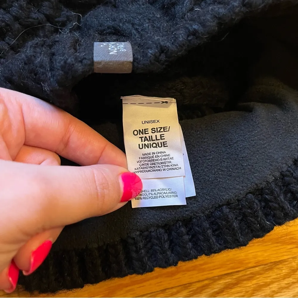 The North Face black knit flannel lined winter hat - Image 3