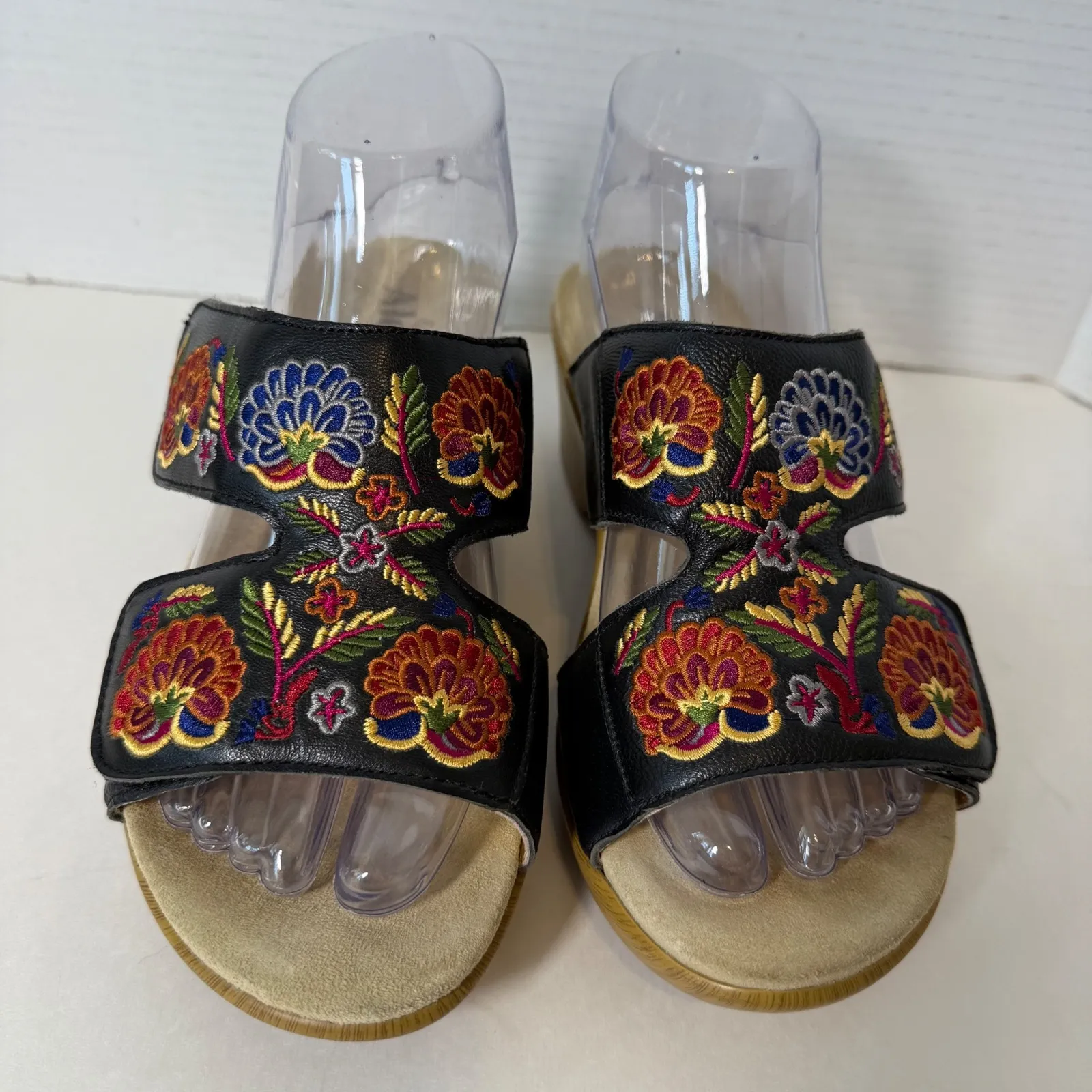 Alegria Lite Women's Embroidered Leather Two Strap Wedge Sandals Sz 39 Black Red - Image 2