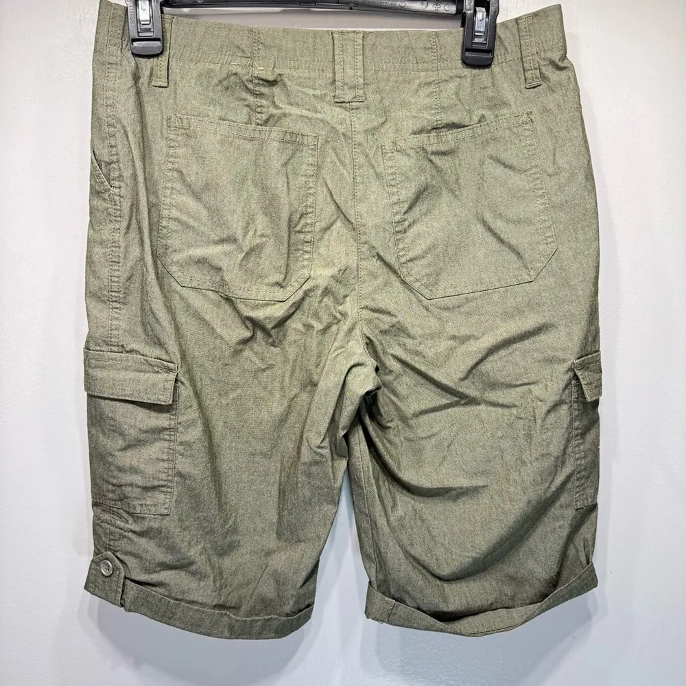Chico’s Khaki Army Green Bermuda Button Tab Roll Hem Cargo Shorts Size 00/2 - Image 2