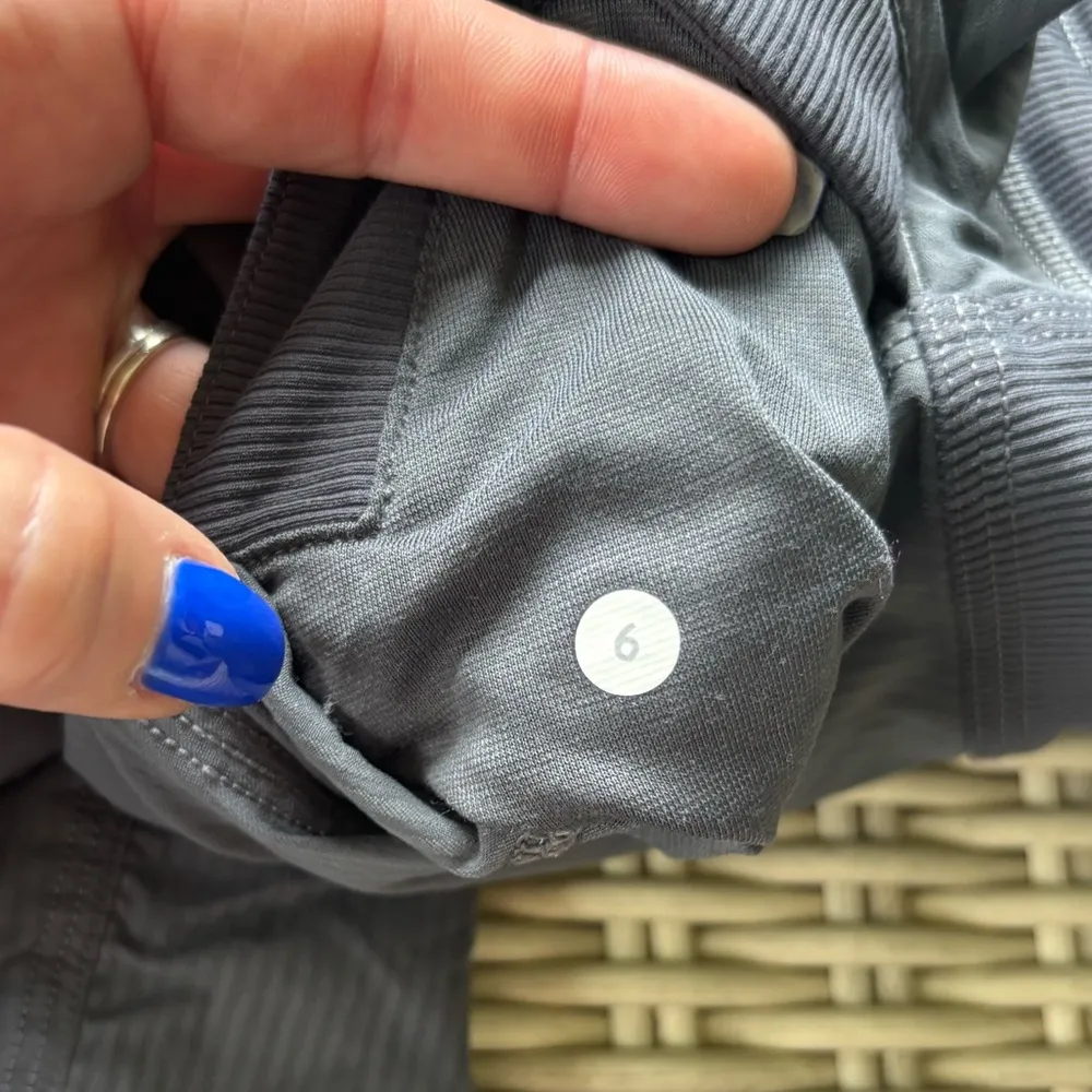 Lululemon Dance Studio Relaxed Fit Mid‎ Rise Cargo Pant 6Tall athleisure travel - Image 7