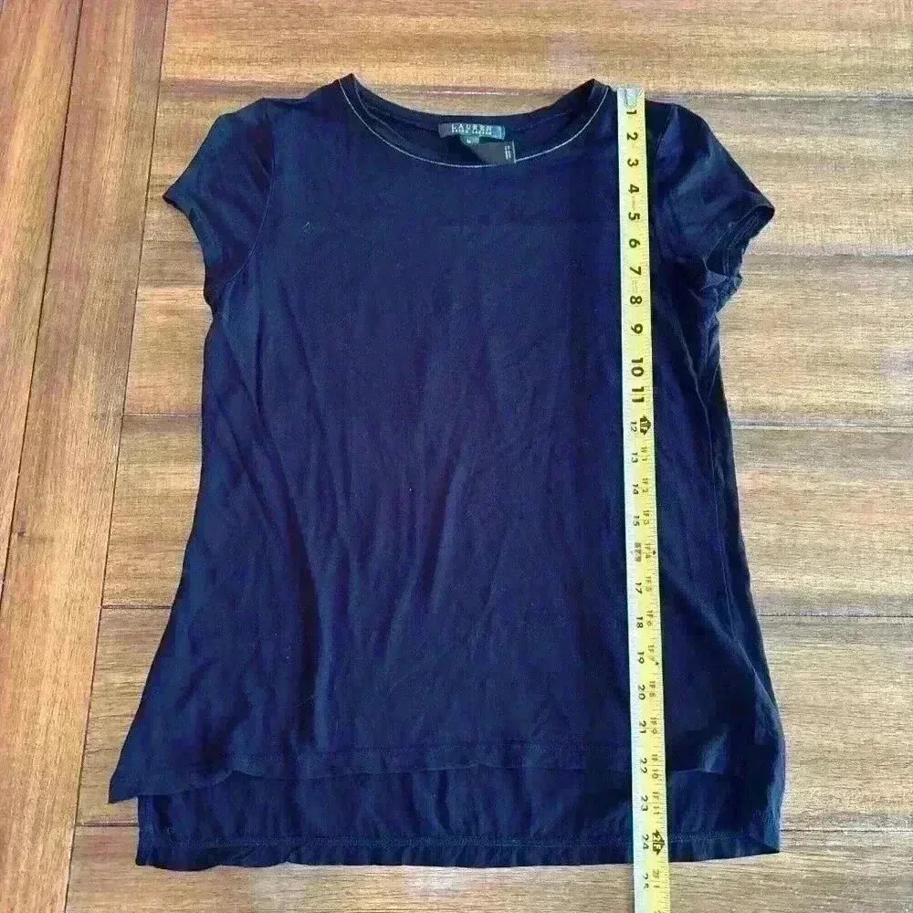 Lauren Ralph Lauren Women's Black Short Sleeve Tshirt with Gold Trim Sz M - Image 6