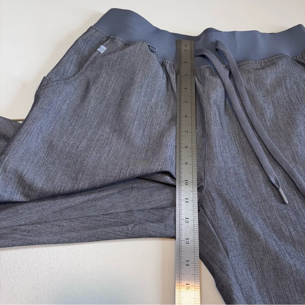 Peelz Scrubs Kira style 4 pocket jogger pants, color Grey size Medium NWT Gray - Image 8