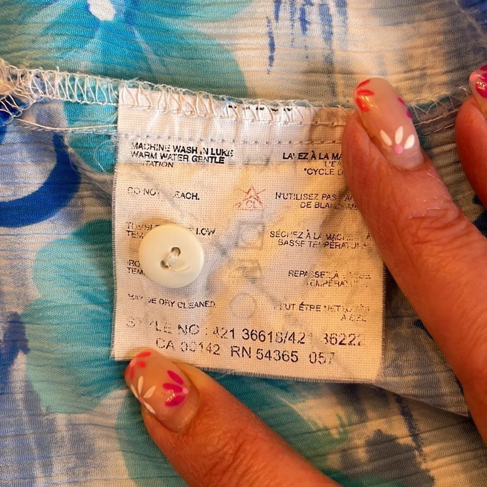 Tan Jay Hawaiian shirt. Size 10. Tropical island. Mixture of blues colors. Blue - Image 5