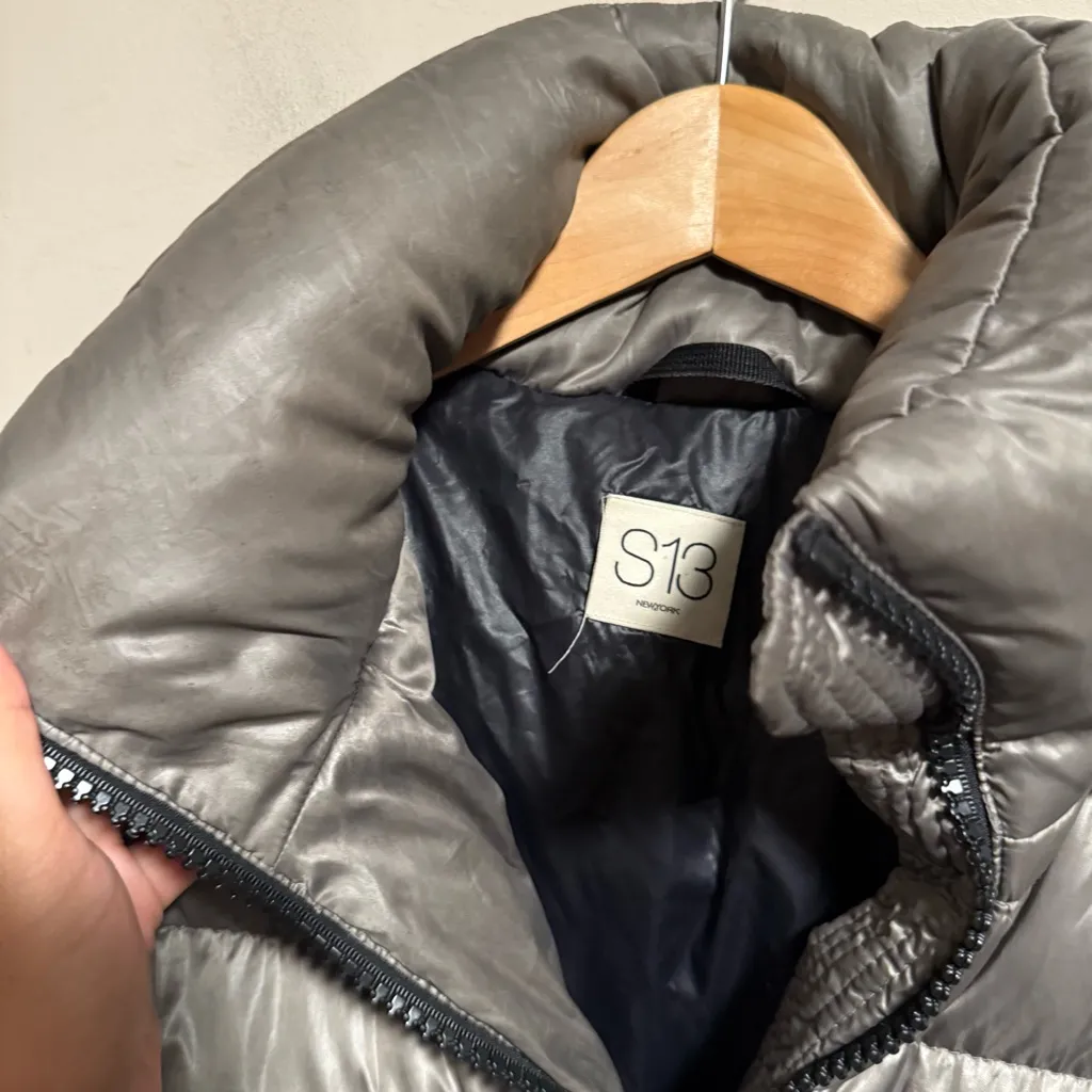 S13 New York Freestyle Kylie Hooded Puffer Jacket Silver Gray - Image 2