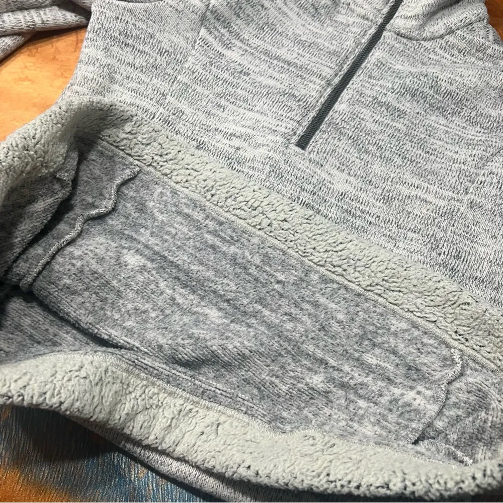 Kuhl Alaska Quartet 1/4 zip Pullover Fleece Sweater size small Heather gray - Image 8