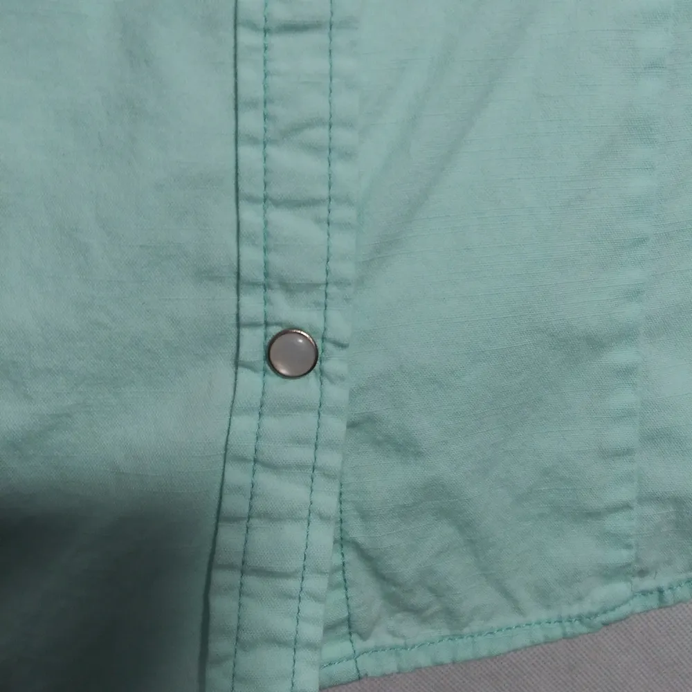 Fun & Flirt Mint Green Pearl Snap Button-Up Western Casual Shirt Size M - Image 6