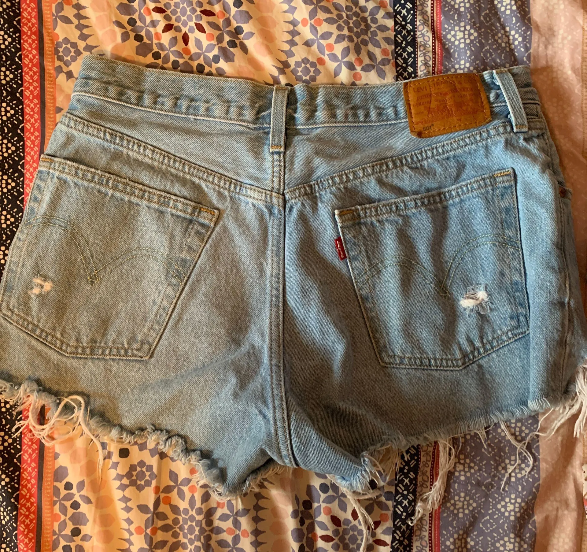 Levi’s 501 Shorts - Image 2