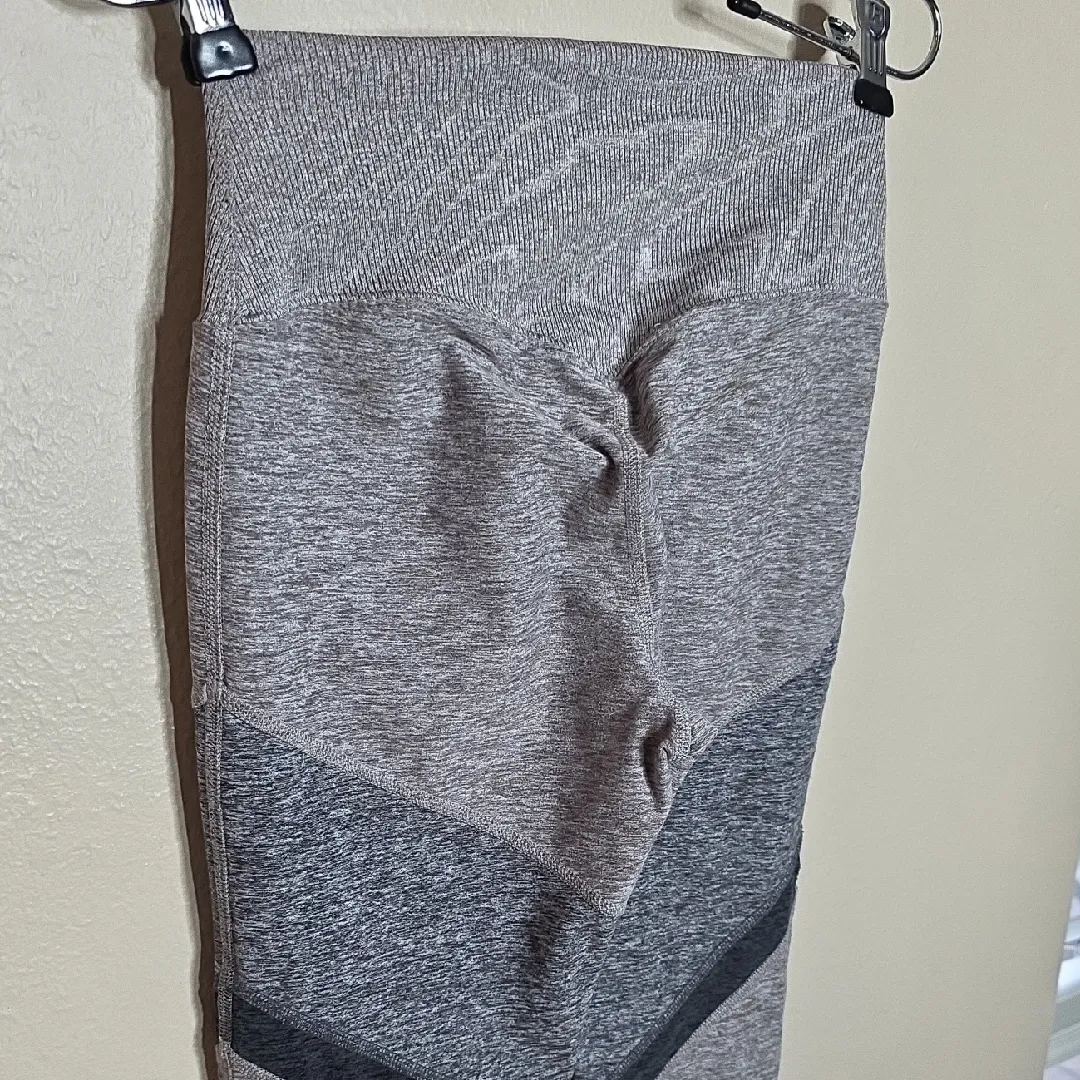 ALO Yoga Leggings High-Waist Alosoft Sheila Tan Grey Colorblock Womens Size XS - Image 7