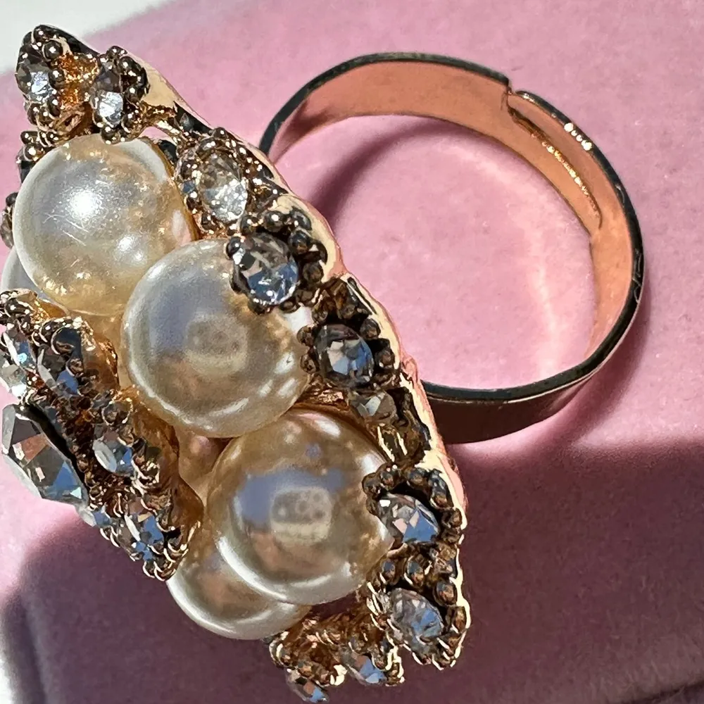 Faux Pearl & Rhinestone Ring - Image 2