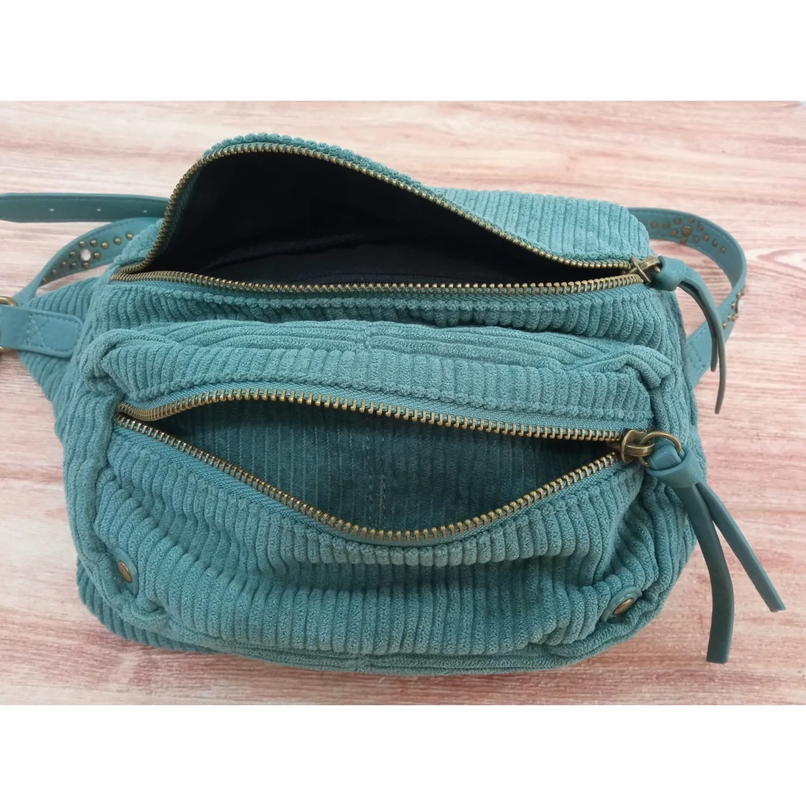 Wild Fable Fanny Pack/ Crossbody Green Corduroy Material & Two Zippered Pockets - Image 2