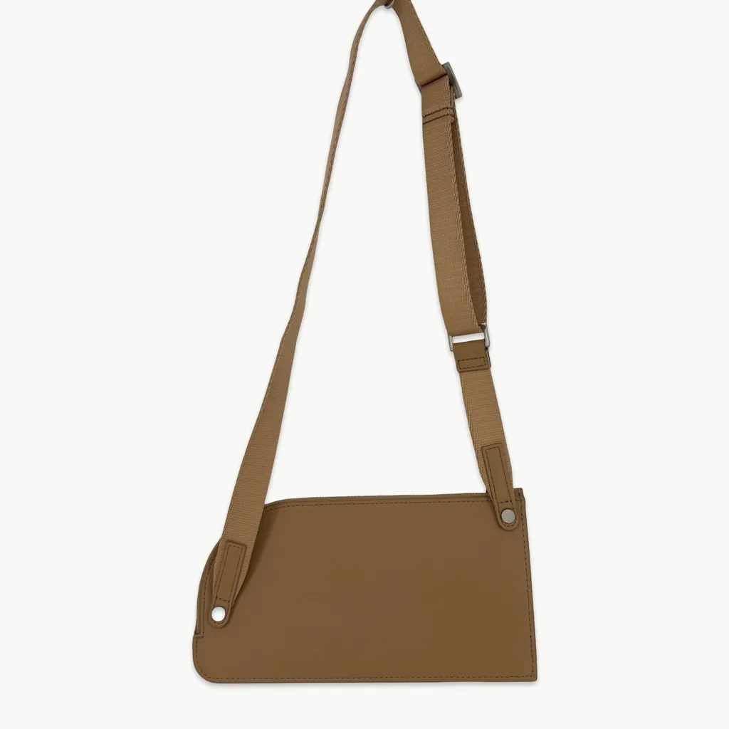 Everlane The Cactus Leather Sling Small Crossbody Bag | OS | Cashew Tan - Image 10