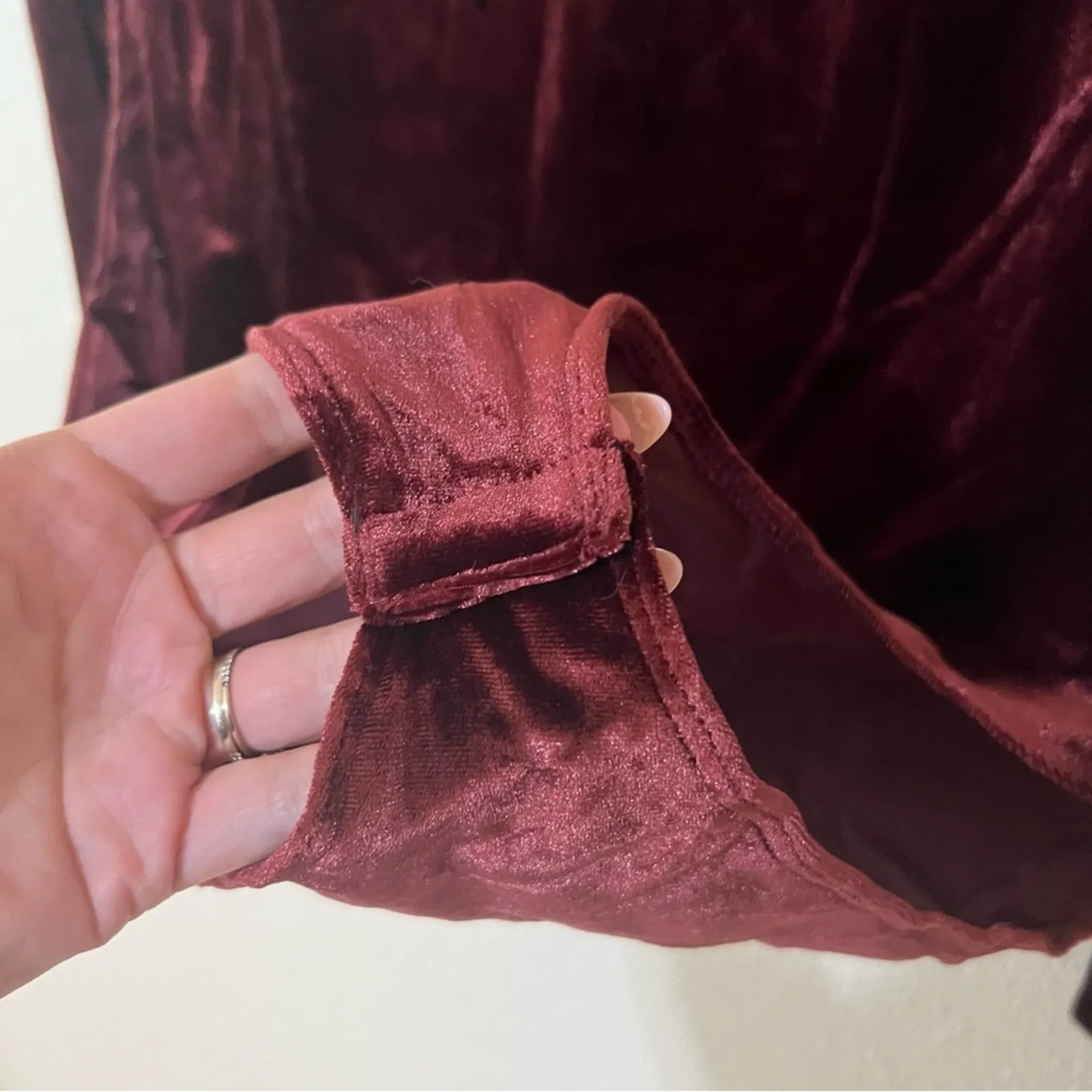 Sanctuary brick red velvet off the shoulder long sleeve bodysuit NEW SMALL - Image 4