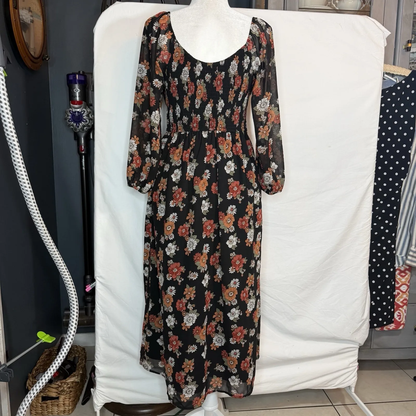 Hollister Dress Womens‎ Medium Floral Long Puff Sleeve Slit Midi Chiffon Retro - Image 10