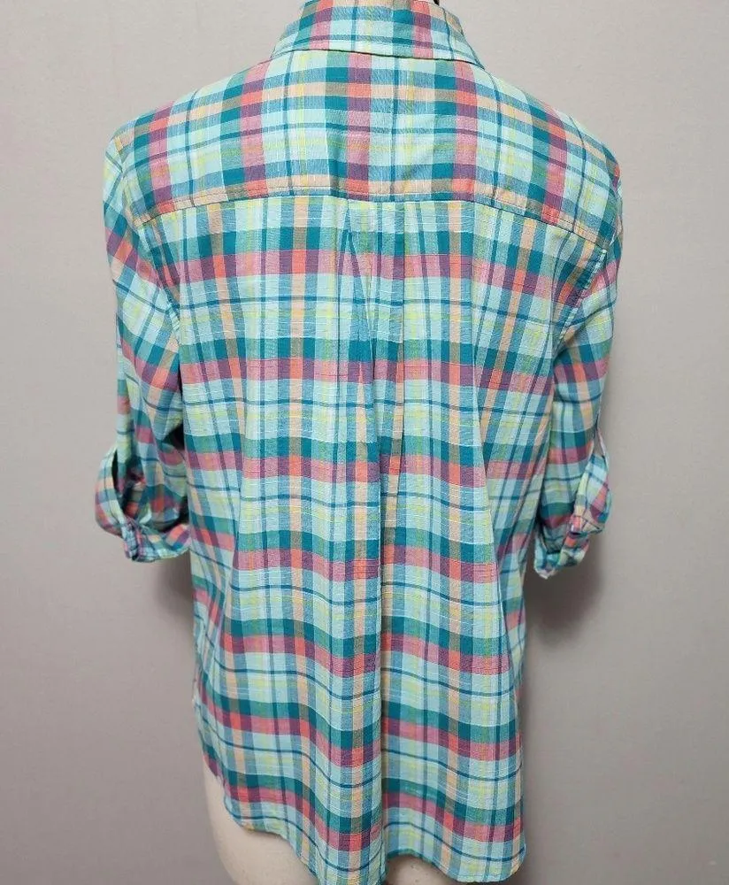Croft & Barrow pastel plaid roll tab button down size large - Image 4