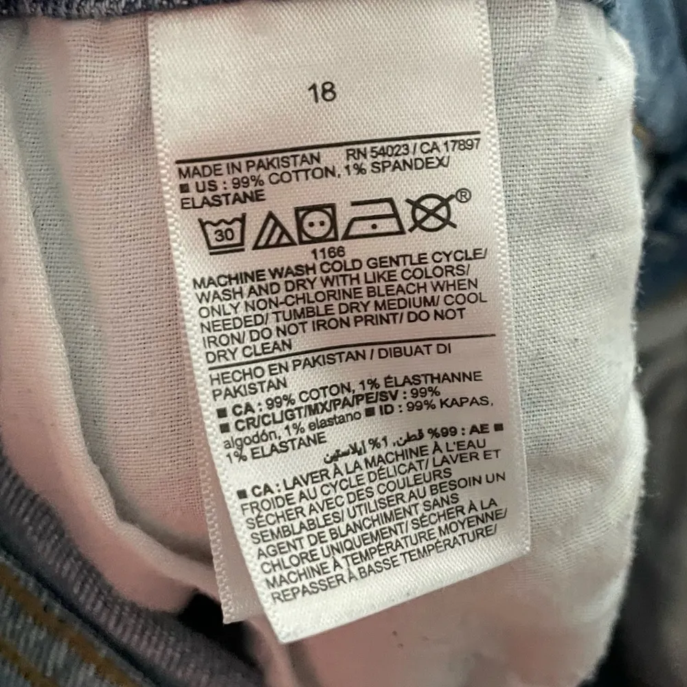 Old Navy Jeans Womens size 18 OG Straight Blue Distressed Denim Stretch - Image 7