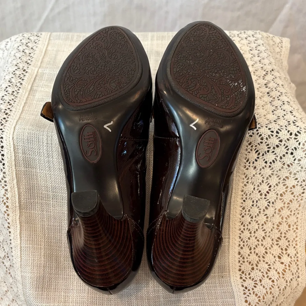 Sofft Patent Leather Buckle Heels Red Size 7 - Image 8