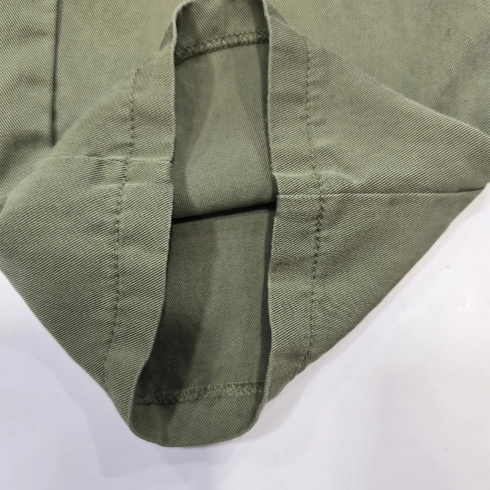 Superdown Mae Cargo Pant in Olive XS - Image 10