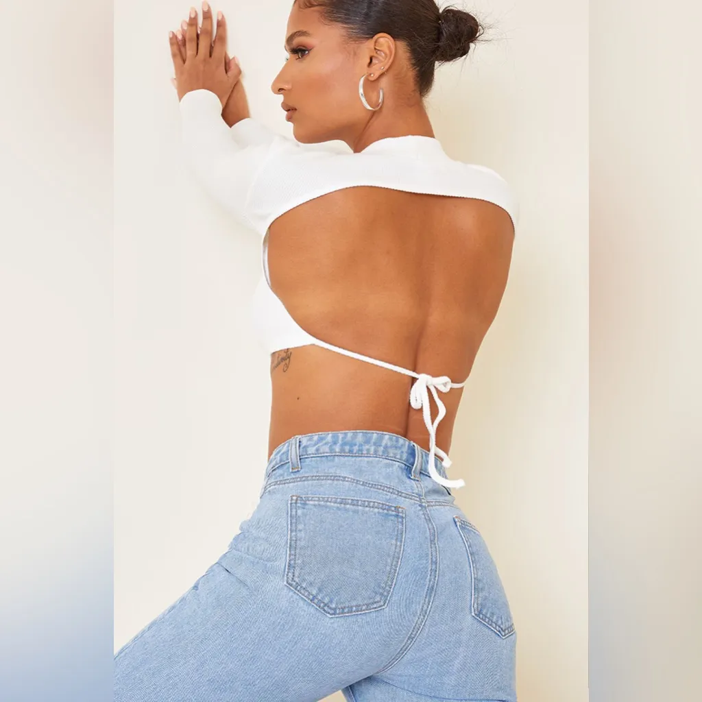 PrettyLittleThing Black Tie- Back Crop Top SZ:8 - Image 5