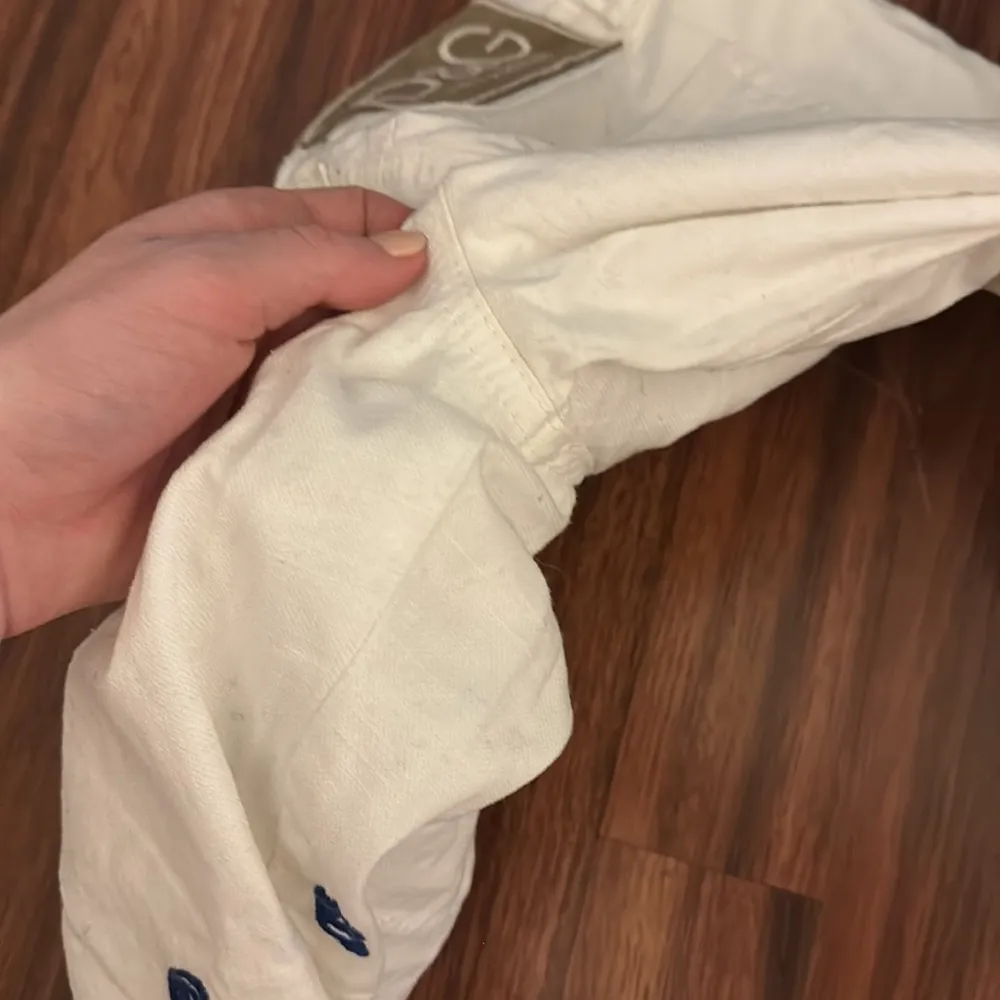 NWOT DOLCE & GABBANA Intricately Embroidered Womens Flare Jeans, Size 26 - Image 9