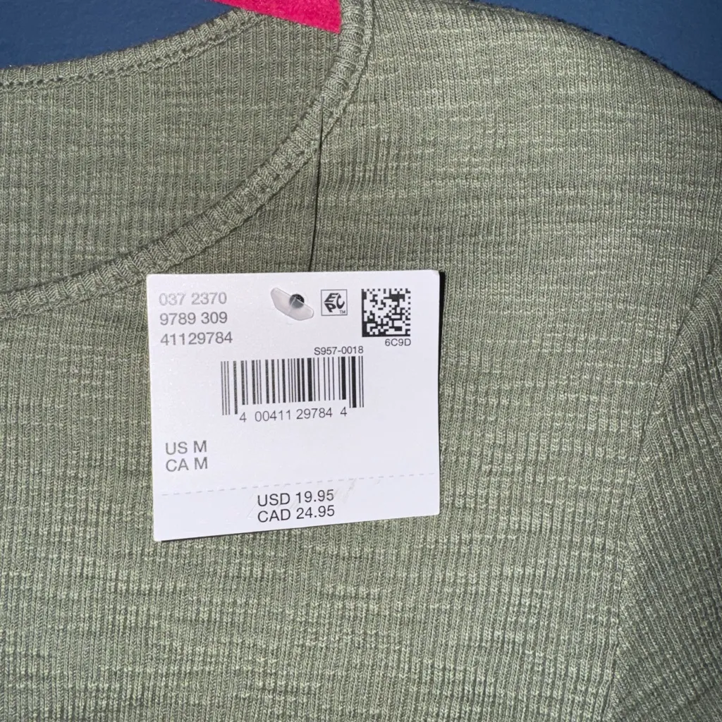 American Eagle Outfitters Light Green Short Sleeve Tee - Image 2