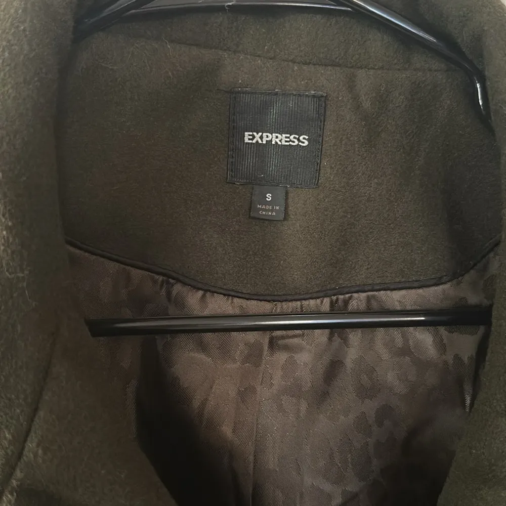 Express Forest Green Jacket Sz S Fabric- Shell 81% poly , 17%Rayon 2% spandex - Image 2