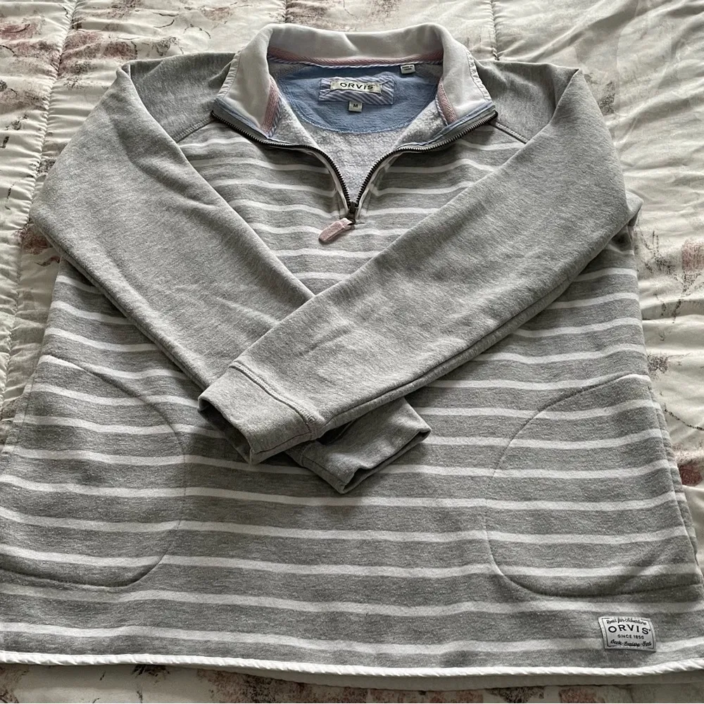 Orvis women’s striped gray 1/4 zip logo pockets pullover sweatshirt, size M - Image 10