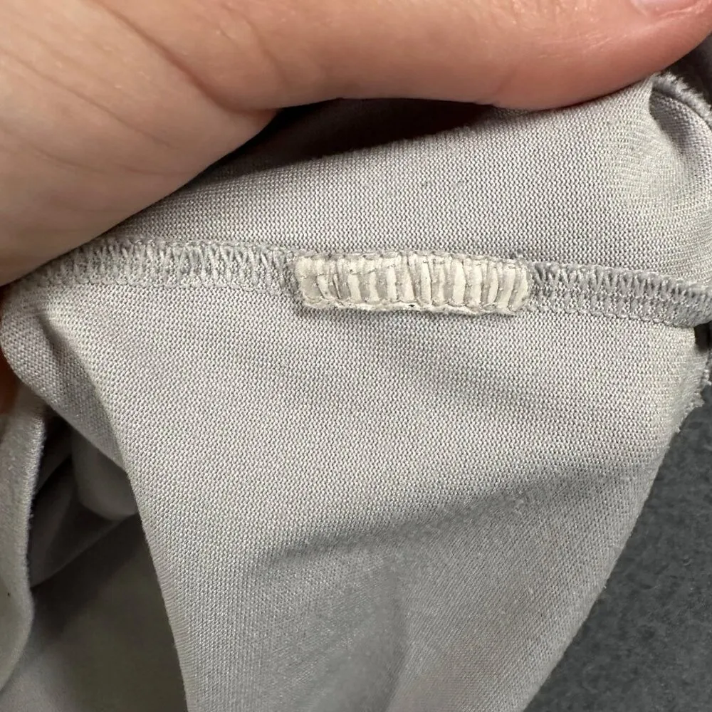 Under Armour Womens M Gray Semi-Fitted V-Neck HeatGear Performance Tee - Image 7