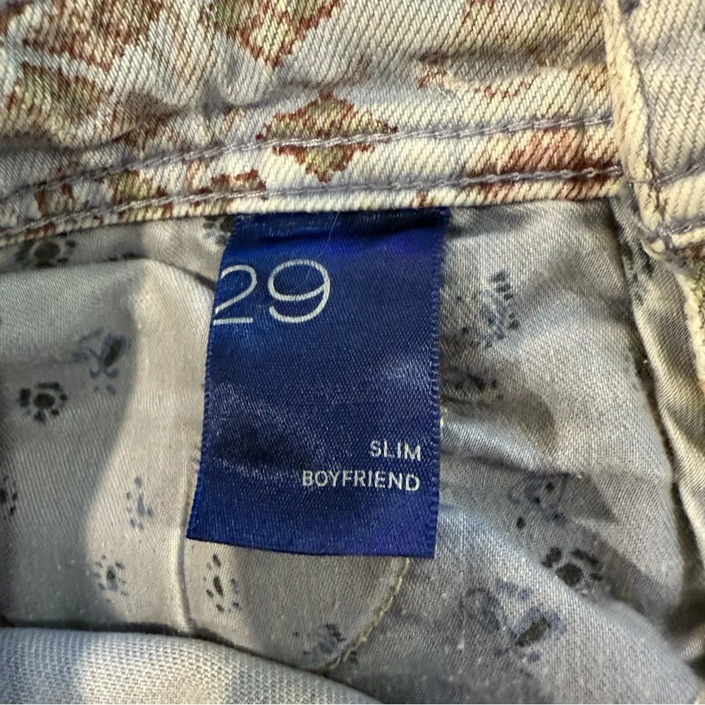 Pilcro And The Letterpress Anthropologie Slim Boyfriend Floral Jeans Women’s 29 - Image 7