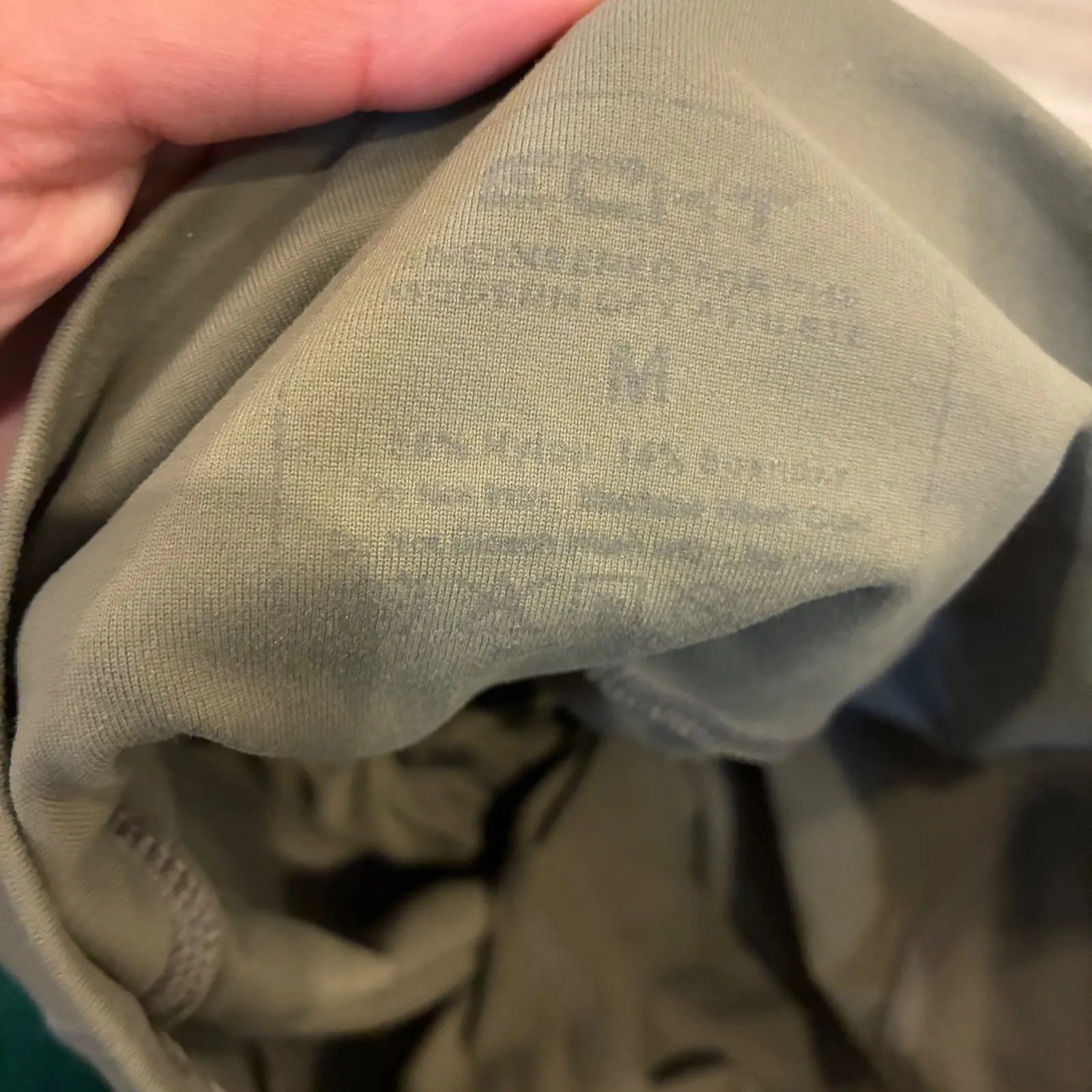 Echt Olive‎ Green Ruched Booty Workout Leggings Size M - Image 3