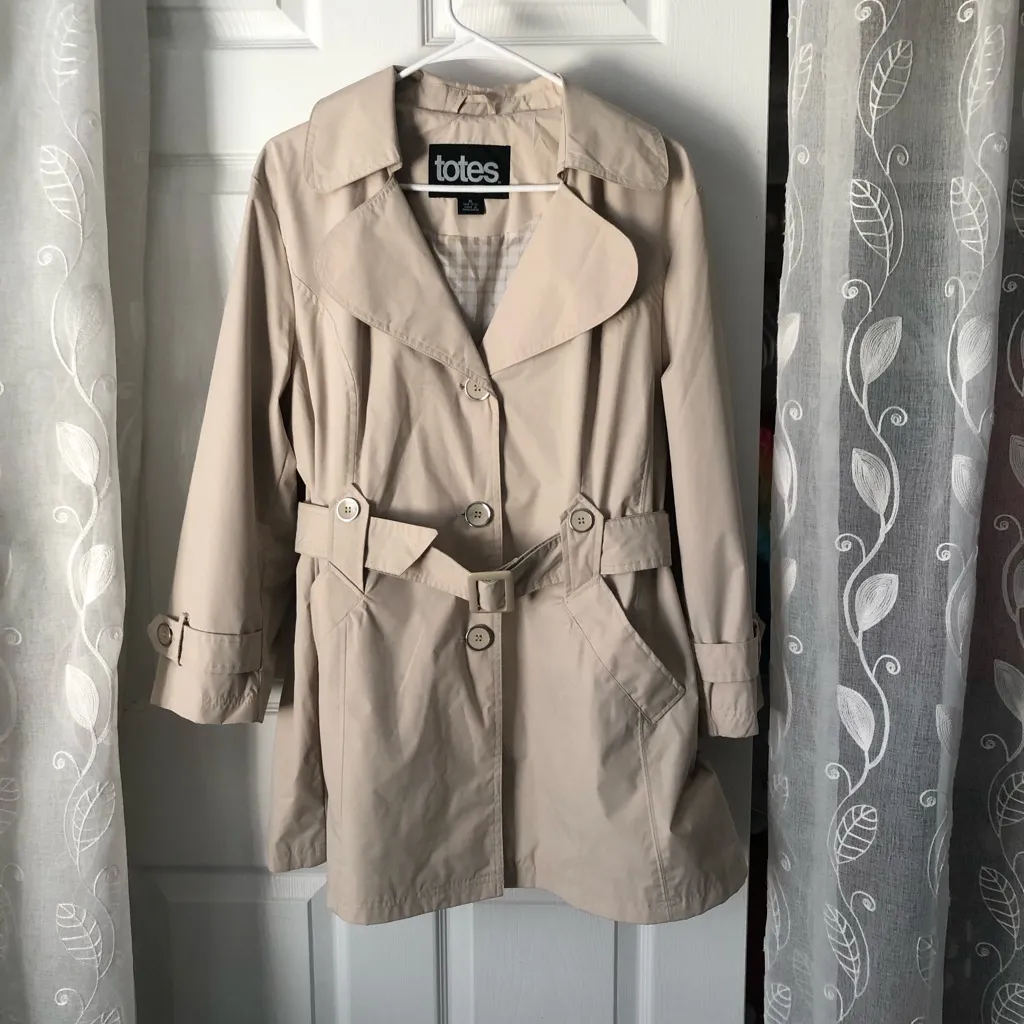 Totes Women's belted Trench Coat women size XL - Image 3