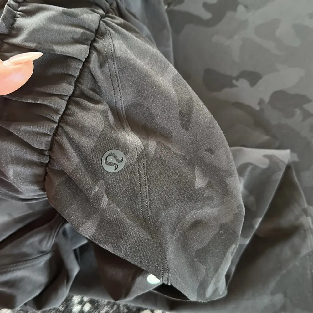 Lululemon Joggers - Image 5