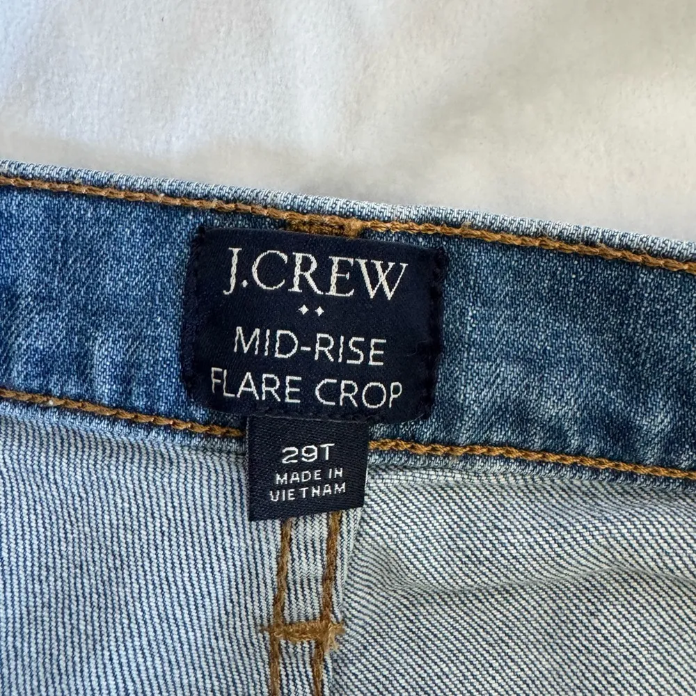 J. Crew Tall mid-rise flare crop jean in signature stretch 29T - Image 4