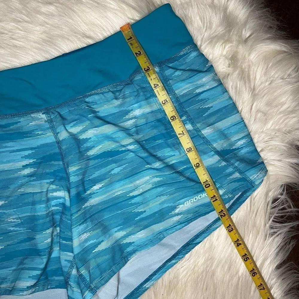Brooks  turquoise/white running shorts sz large - Image 6