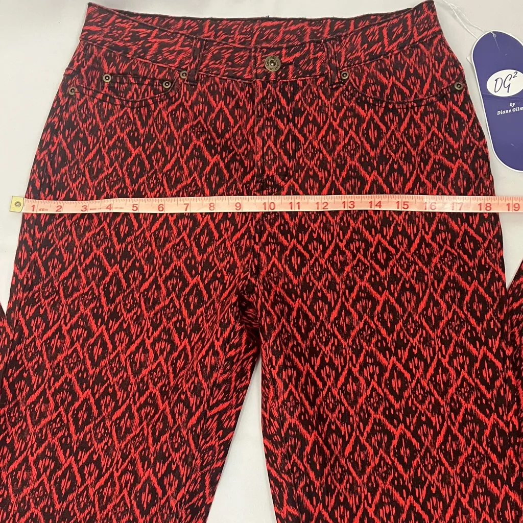 DG2 by Diane Gilman Black and Red Geo Patterned Straight Leg Jeans size 2 - Image 5