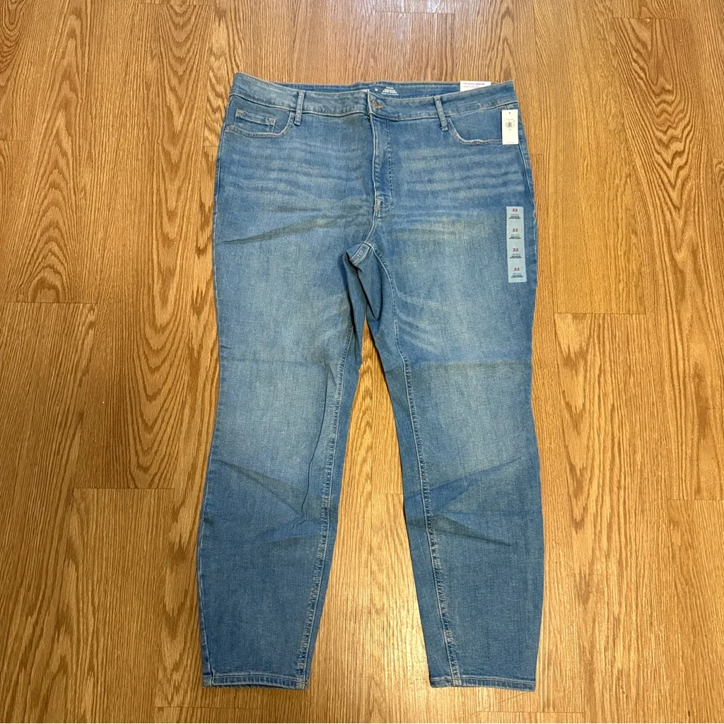 Old Navy High- Rise Rockstar Super-Skinny Jeans Secret-Slim Pockets Sz 22 - Image 2