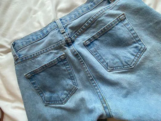 Vintage High Waisted Mom Jeans Size 4 - Image 6