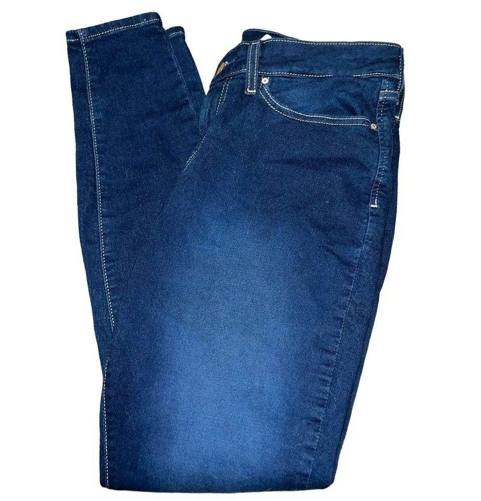 Levi’s signature gold label jeans. Next to new! - Image 10