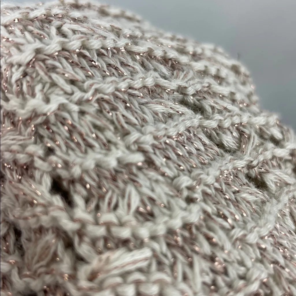 GAP Women's Light Tan open Knit Sweater with shimmery thread size small - Image 10