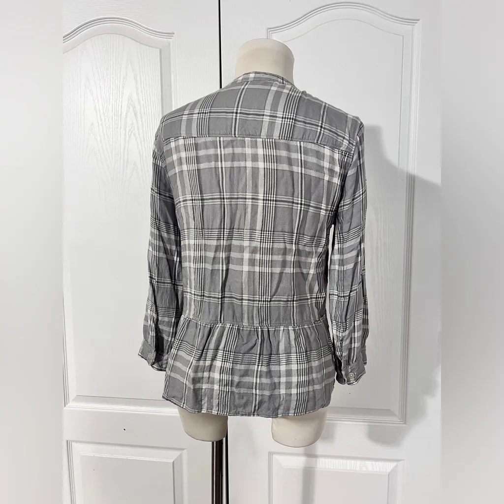 Abercrombie and Fitch Plaid Button Down‎ Top - sz S - Image 4