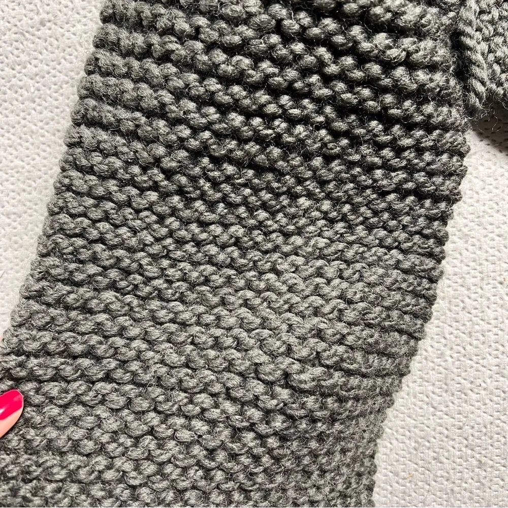 ⭐️ Unisex Dark Grey Handmade Chunky Knit Infinity Circle Scarf NEW Gray - Image 3