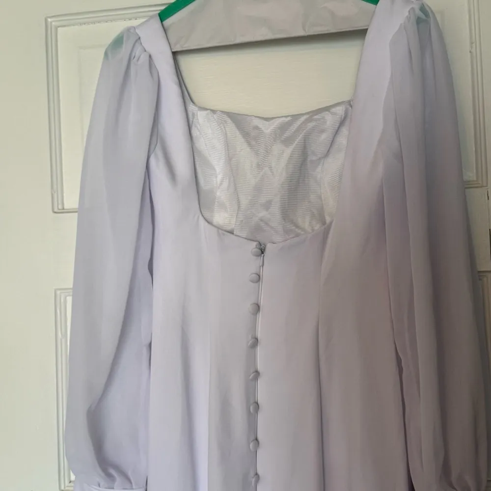 NWOT wedding gown buttons down entire train White - Image 6