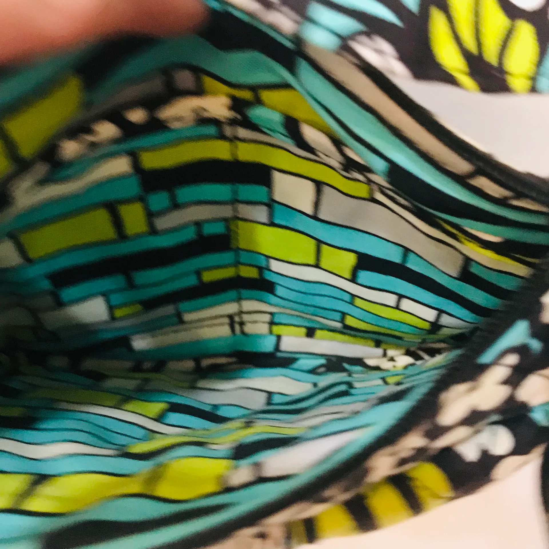 “Island Bloom” crossbody purse pocketbook - Image 7